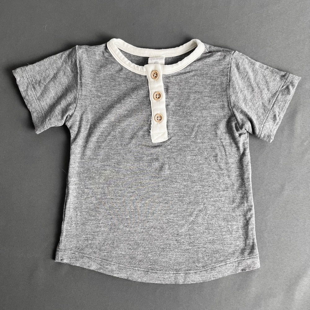Kate Quinn bamboo Tshirt size 6-12M